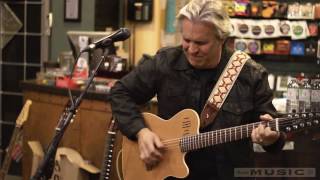 Fingerstyle guitar virtuoso Doyle Dykes plays Classical Gas amp 25 or 624 Chicago [upl. by Almallah]