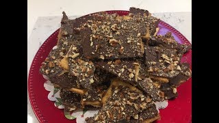 Christmas Crack Recipe Saltine Cracker Toffee 😋😋 [upl. by Schroer939]