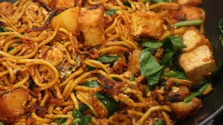 Mee Goreng Mamak Very simple recipe  Malaysian Stir Fried Noodles [upl. by Annuahs197]